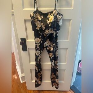 Fashion Nova Black Floral Spaghetti-Strap set